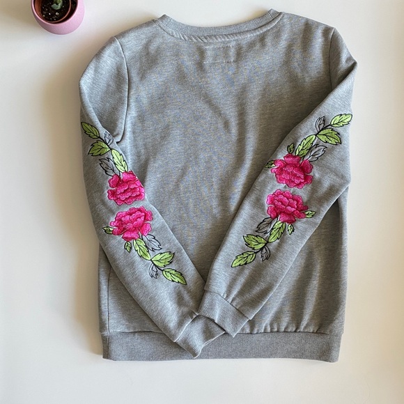 Vero Moda Floral Sleeve Detail Sweatshirt Tattoo Sleeve - Picture 12 of 13